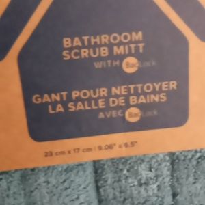 Norwex. Bathroom scrub mitt